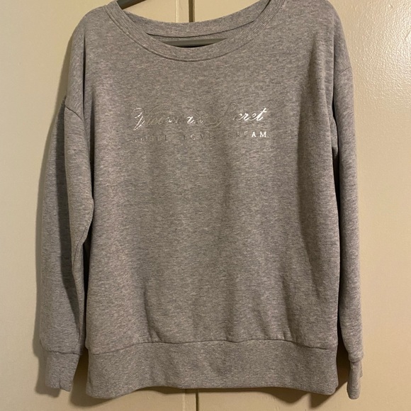 Victoria Secret Sweatshirt. Small fits like a large. GUC. No stains or pilling - Picture 2 of 4